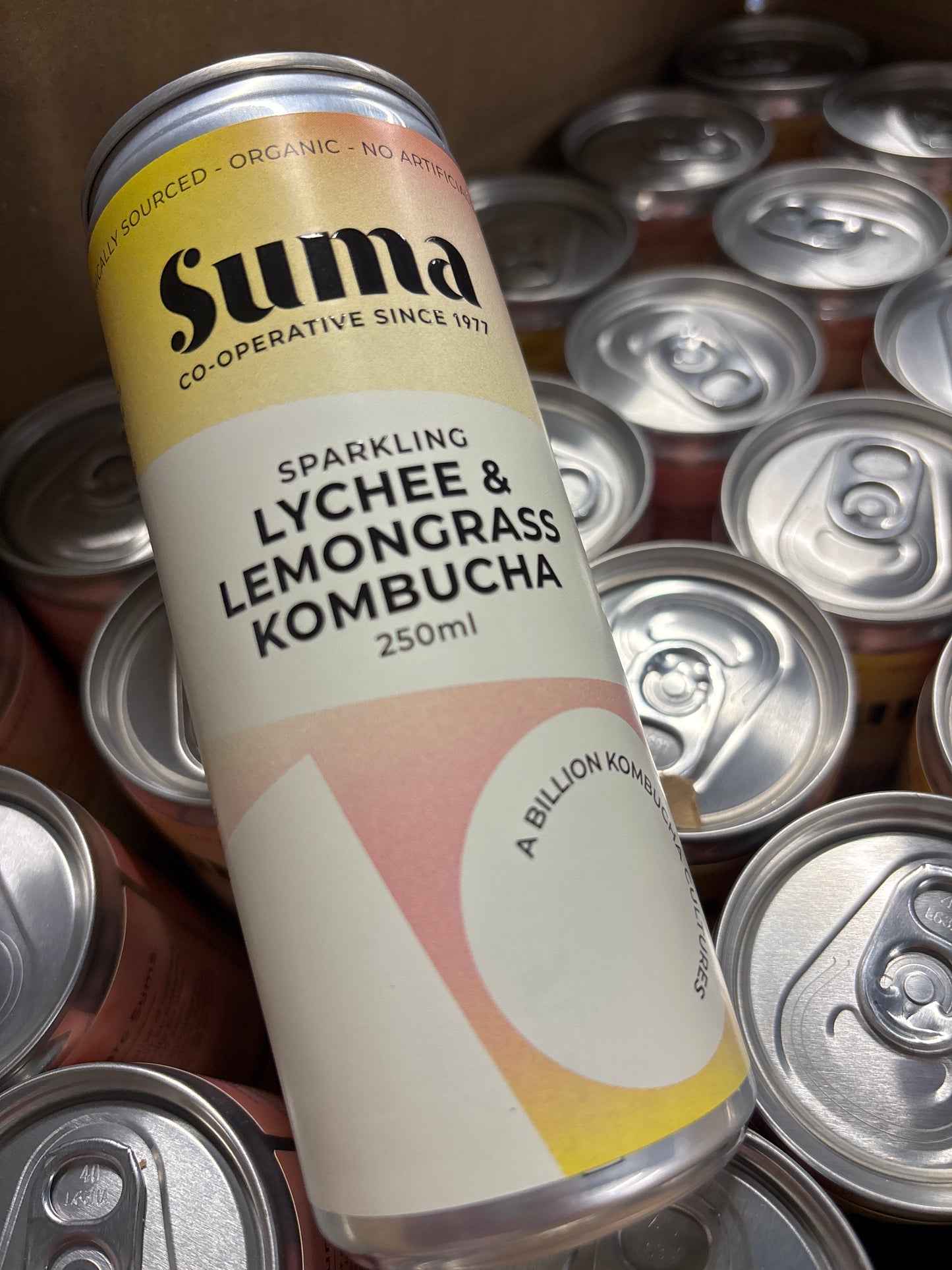 Suma Organic Kombucha Lychee and Lemongrass / 250ml Can