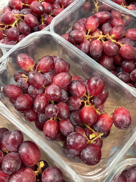 1x Punnet Black Grapes
