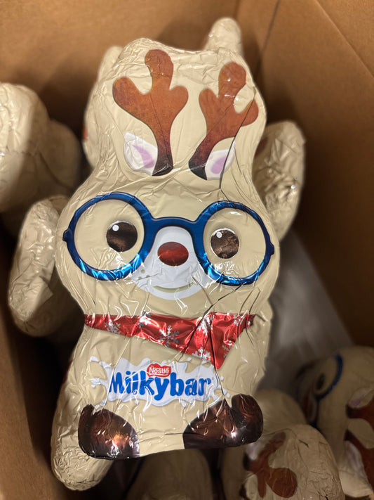 Large Milkybar Reindeer Figure / 88g