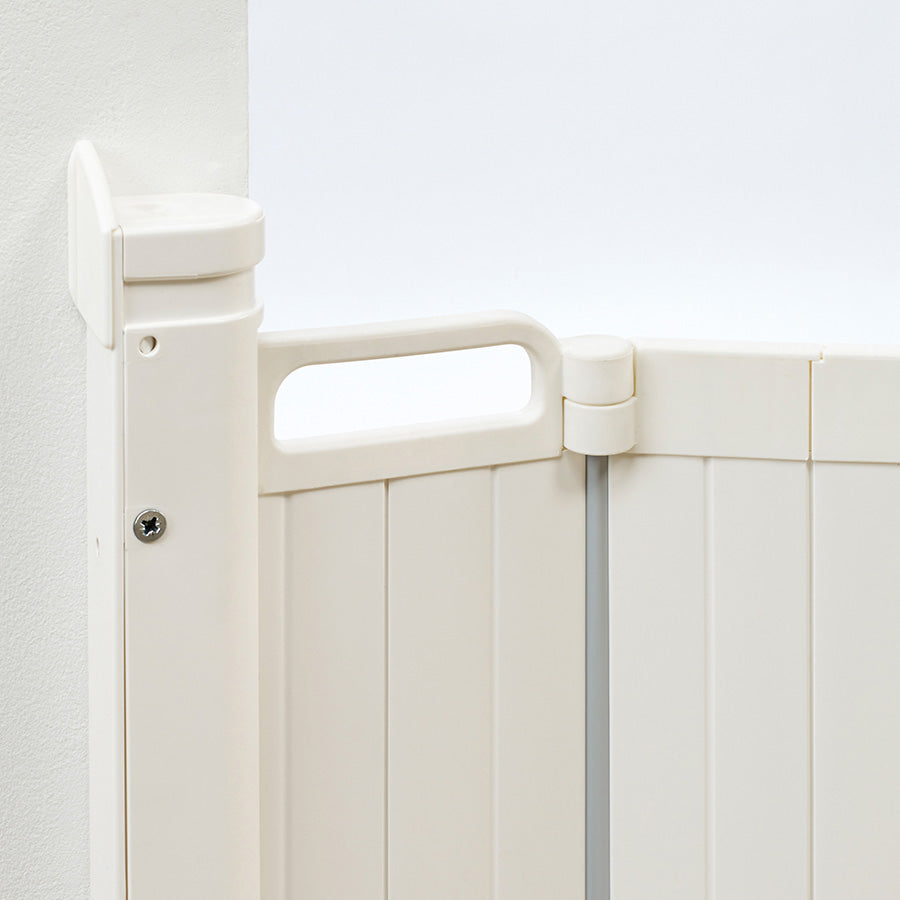 Scandinavian Pet Design Retractable Pet Gate 55-89cm