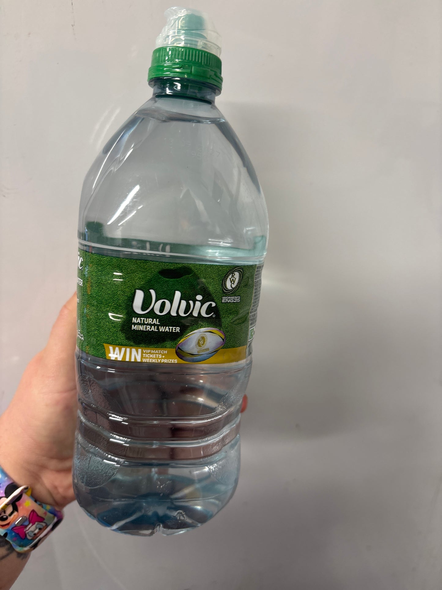 Volvic Water / 1 Litre