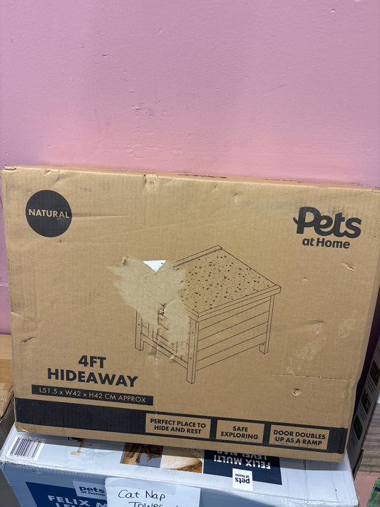 4ft Hideaway