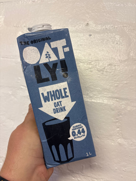 Oatly Whole Oat Milk / 1 Litre Carton