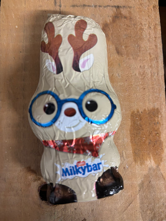 Small Milkybar Reindeer Figure / 88g