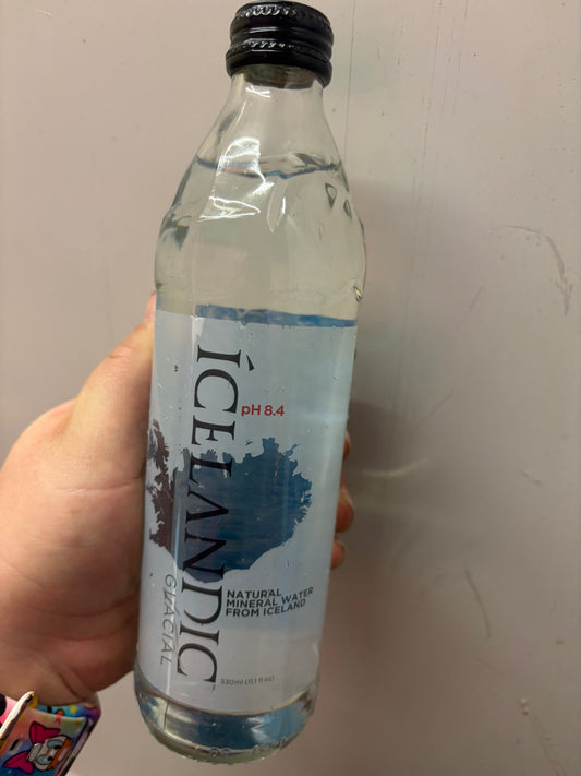 Icelandic Natural Water / Glass Bottle / 330ml